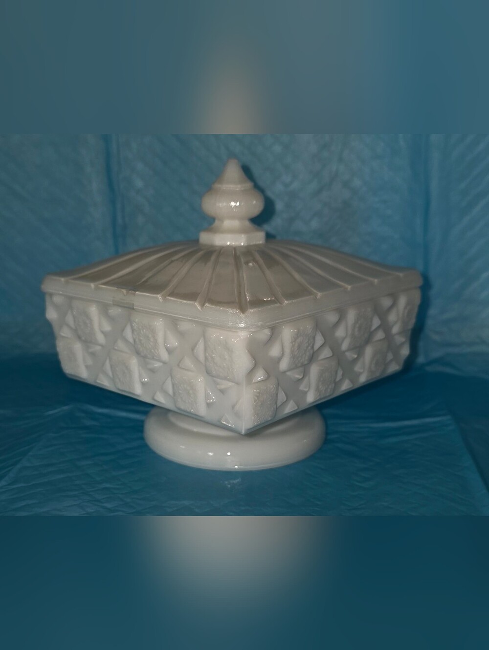 Westmoreland Milk Glass Pedestal Square Candy Box "Old Quilt" Pattern - Picture 2 of 11